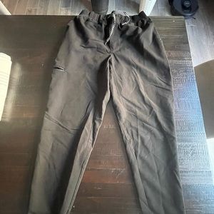 Men’s black Jaanu scrub joggers